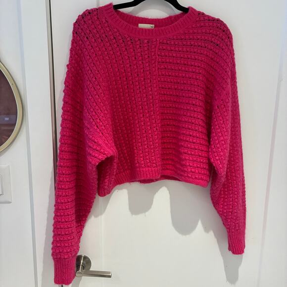 Aritzia Wilfred Free Fuchsia Cropped Oversized Sweater Medium - Picture 3 of 10